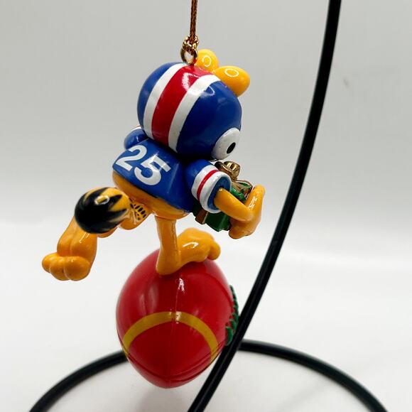Paws 20 years of Garfield 1996 Garfield Football Player Ornament - Picture 3 of 5